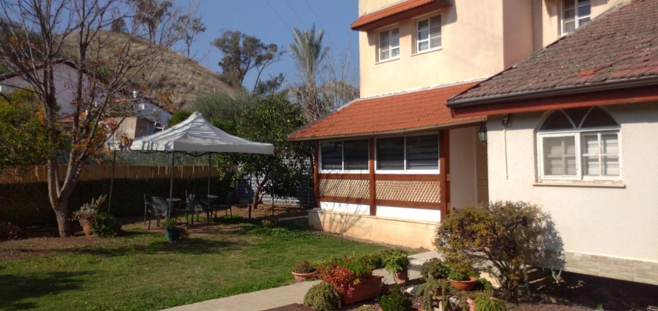 Jordan Valley One Room Apartment Menahemya ภายนอก รูปภาพ
