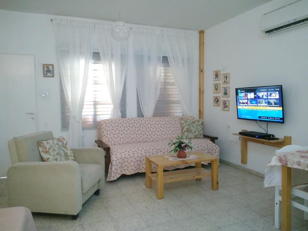 Jordan Valley One Room Apartment Menahemya ภายนอก รูปภาพ