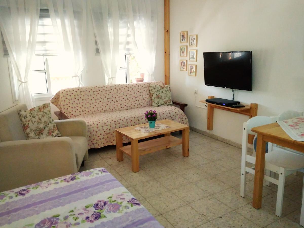 Jordan Valley One Room Apartment Menahemya ภายนอก รูปภาพ